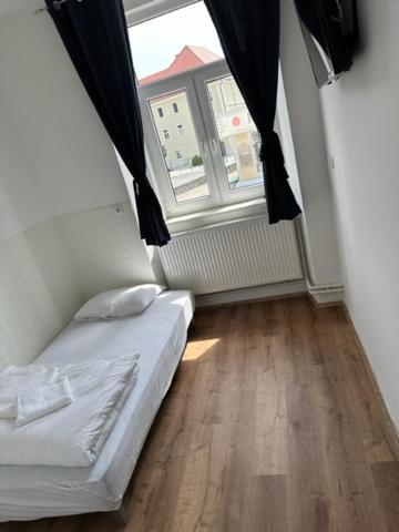 Gostilna In Apartmaji Zlati Lev - Maribor Eksteriør bilde